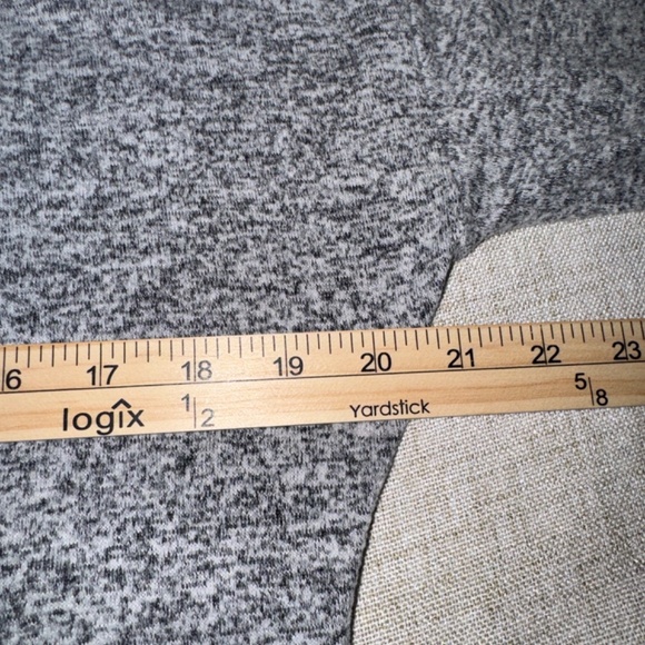 Athleta | Women's Gray Luxe Cutout Pose Long Sleeve Top | Size S - Picture 10 of 11